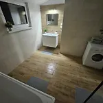 Casa vacanze Nové Bývanie Blízko Piešťan A Nového Mesta Nad Váhom Pre 6 Osôb *
