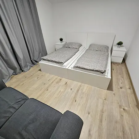 Nove Byvanie Blizko Piestan A Noveho Mesta Nad Vahom Pre 6 Osob * Ockov