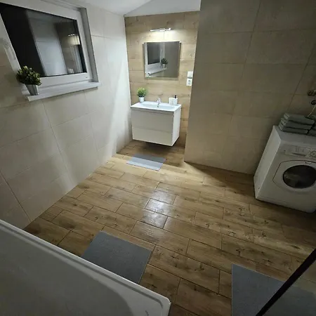Prázdninový dům Nove Byvanie Blizko Piestan A Noveho Mesta Nad Vahom Pre 6 Osob *