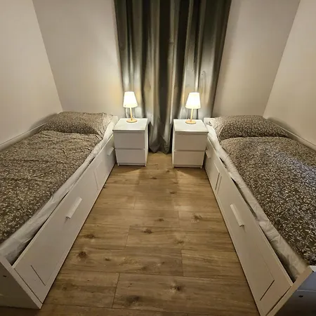 Nove Byvanie Blizko Piestan A Noveho Mesta Nad Vahom Pre 6 Osob Prázdninový dům